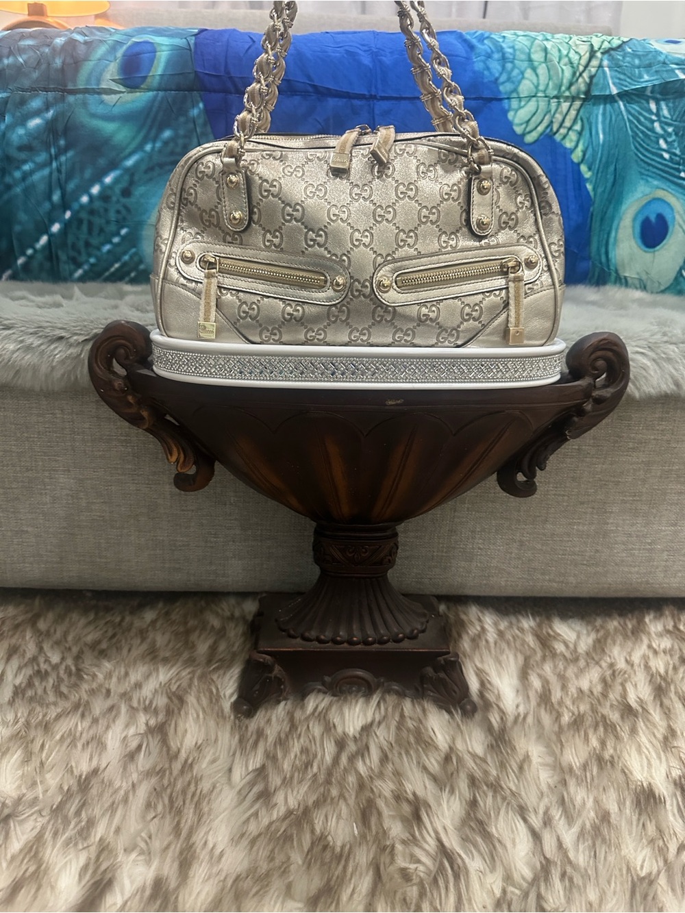 GUCCI Metallic Gold GG logo Bag with Chain Strap gold GUCCI embossed hardware